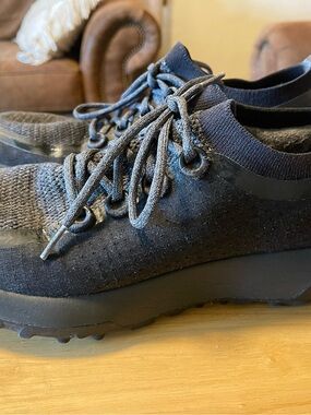 Allbirds SWT Trailrunner Women's 10.5 Black Lace-Up Low Top Athletic Shoes